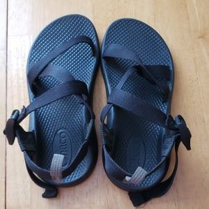Chacos size 3 girls black sandles ZX/1 ecotread
